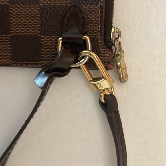 Authentic Louis Vuitton Neverfull MM Damier Ebene with pochette - Picture 8 of 15